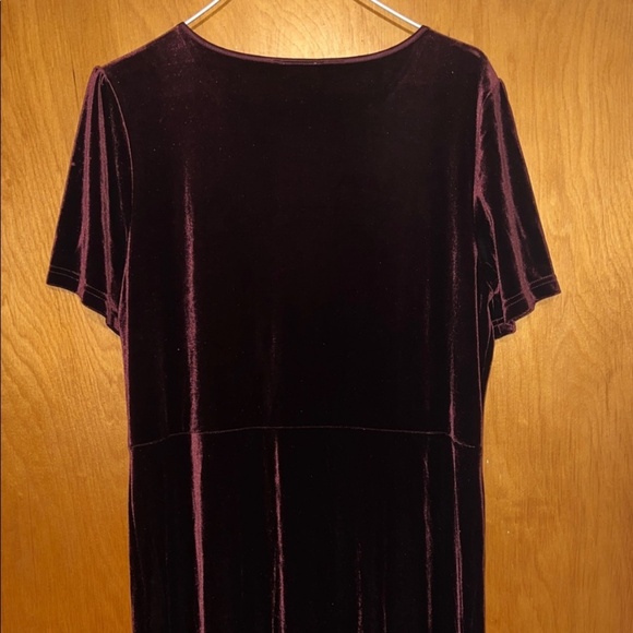 Elegant Laura Ashley Burgundy Velvet Maxi Dress - Picture 3 of 5